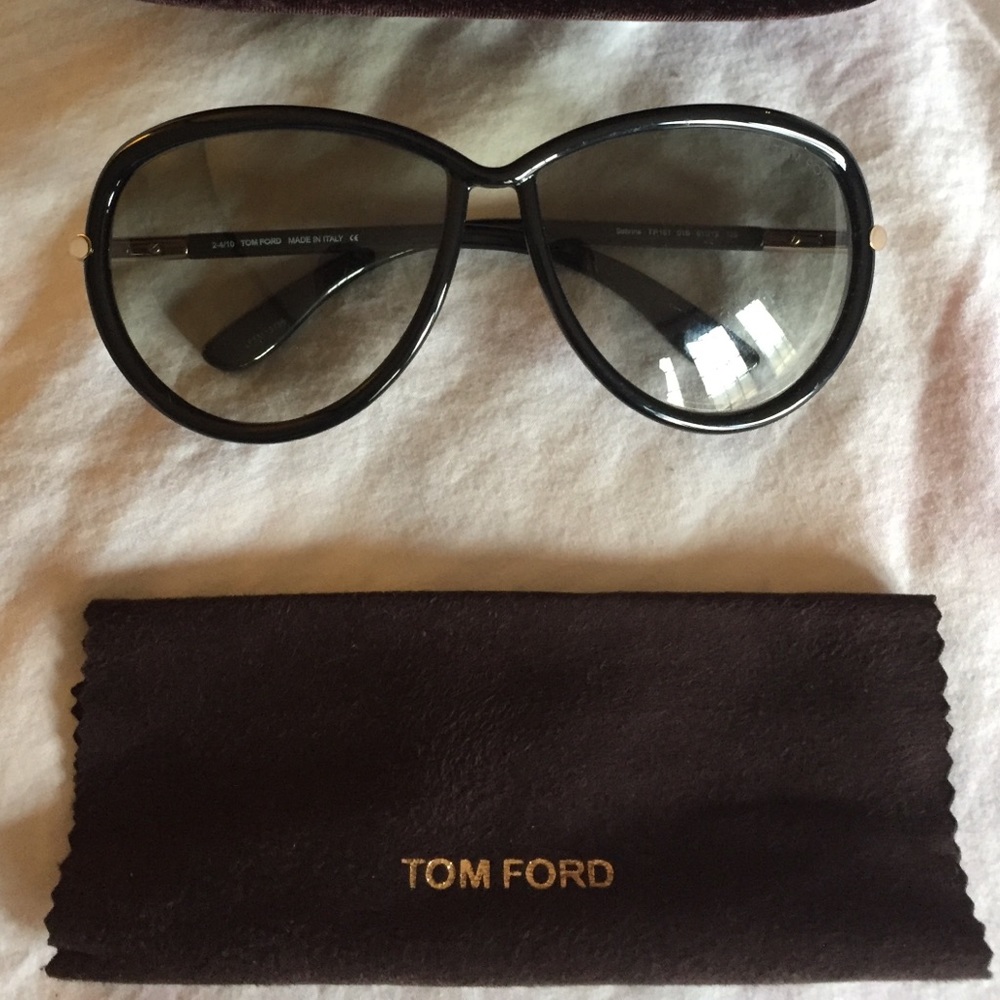 Tom Ford “Sabrina” Sunglasses in Black